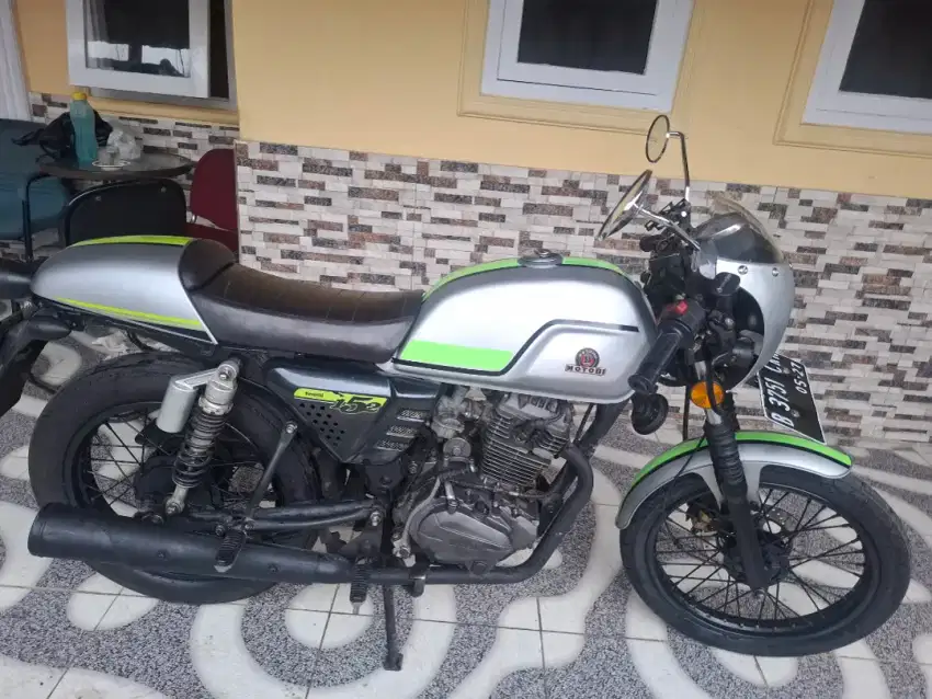 Benelli 152 caffe