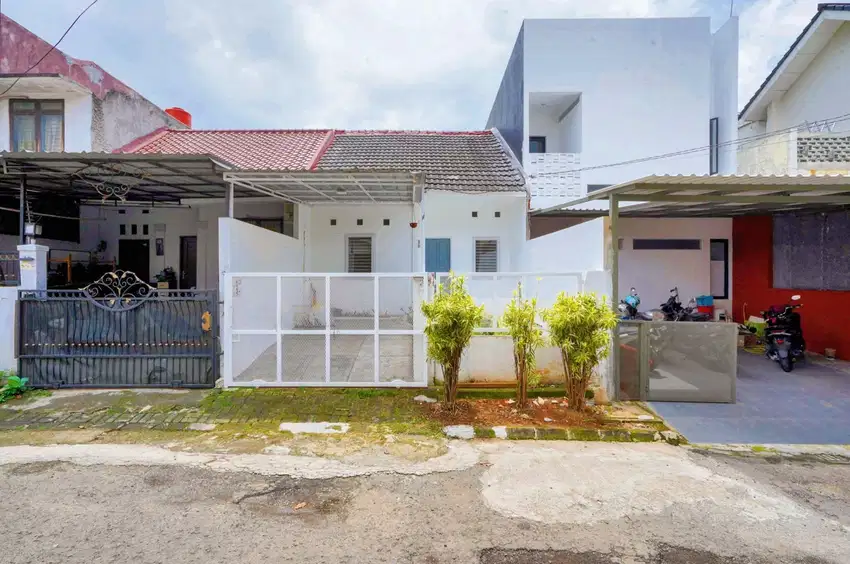 Rumah LT 90 Terawat Dekat Terminal Pondok Cabe SHM Hadap Utara J-14200