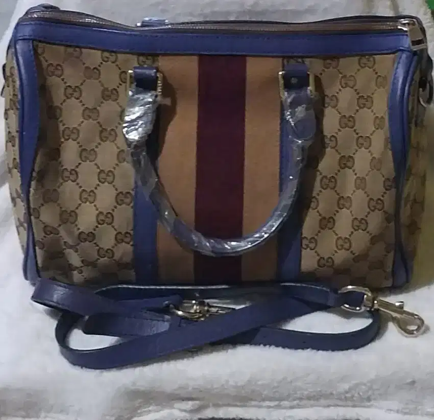 Gucci light new