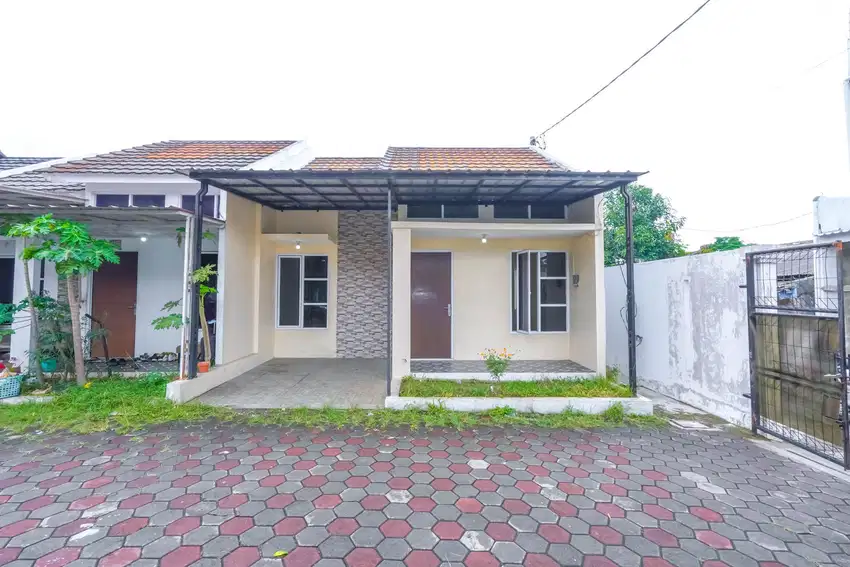 Rumah Strategis 15 Mnt ke Mall Paradise Walk Serpong Siap Huni J-30522