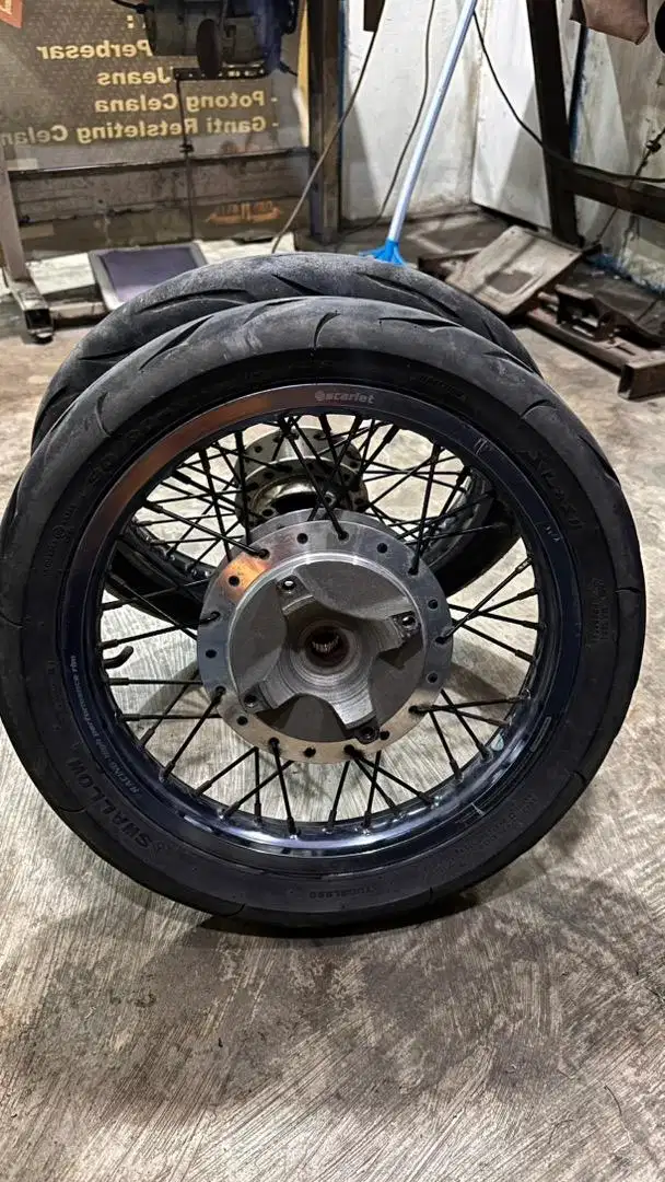 Velg + Ban vario 160 ABS