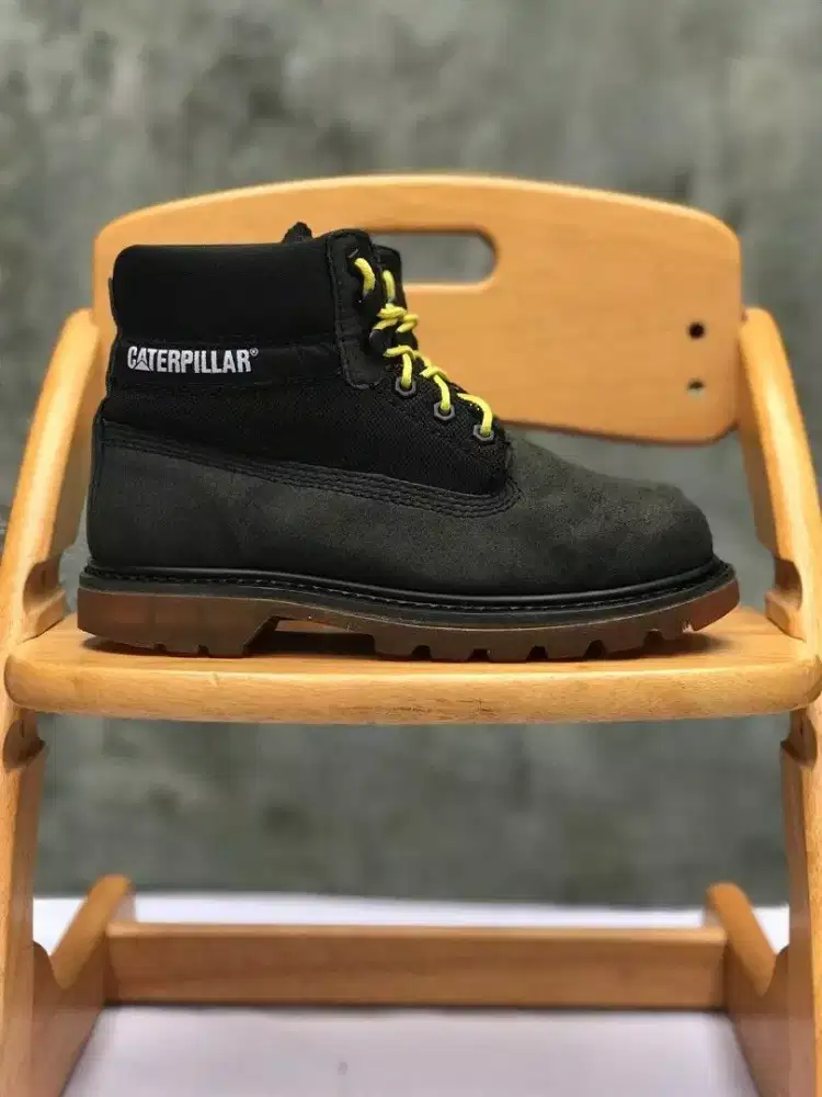 Caterpillar safety boots work shoes sepatu 40