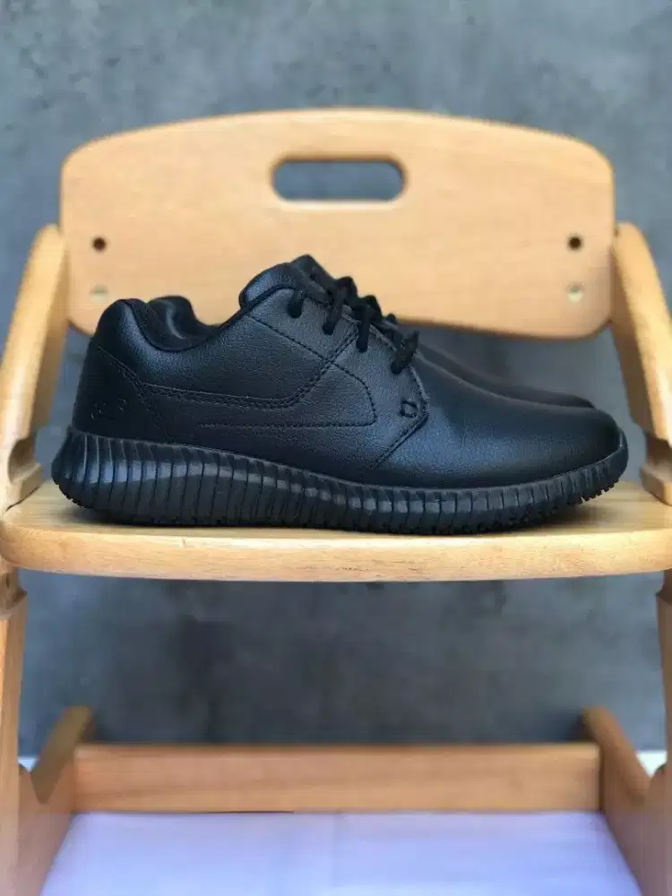 Skechers Go Work shoes leather hitam pria casualsepatu size 40