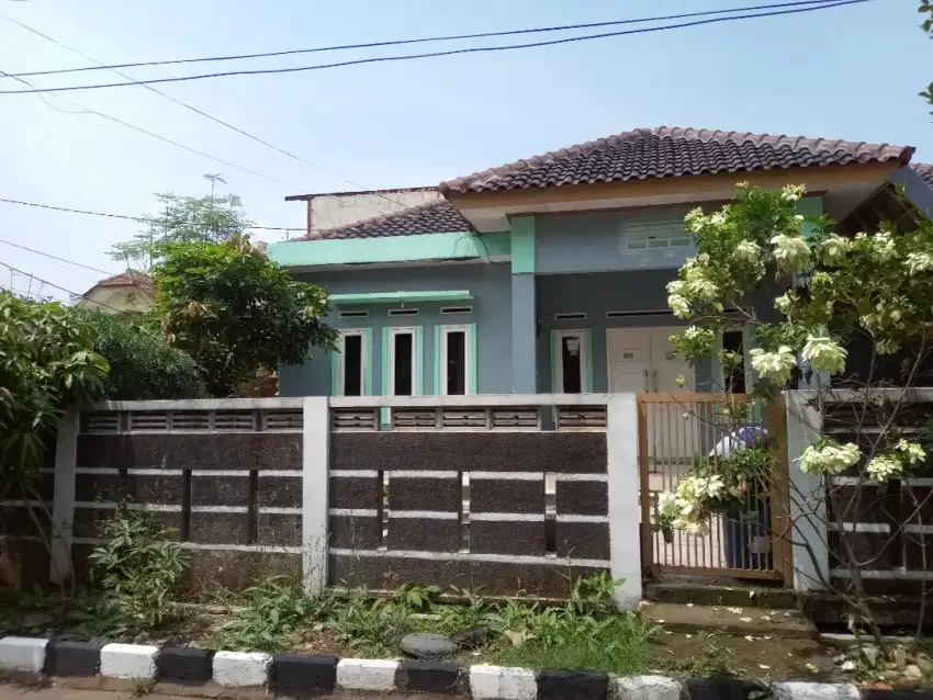 Dijual Rumah luas di Bandung Timur