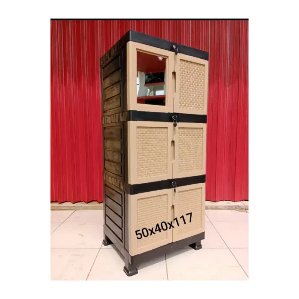 Lemari pakaian Napoly