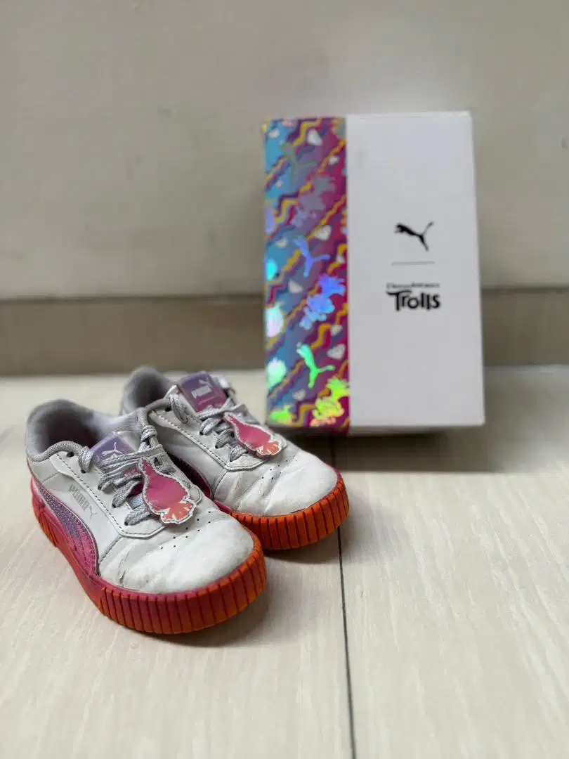Sepatu Casual Anak Puma edisi Trolls / Sepatu Sekolah dan Olahraga