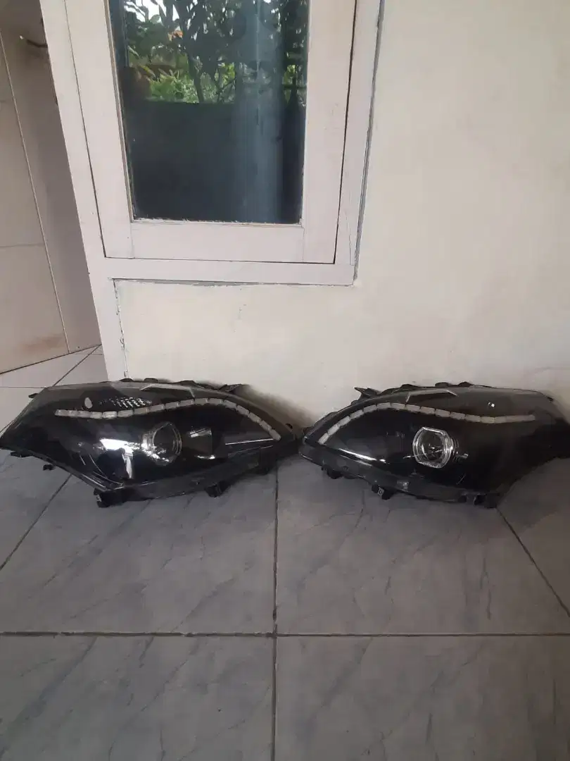 Headlamp Projie HID + DRL Running FULLSET ERTIGA 2017