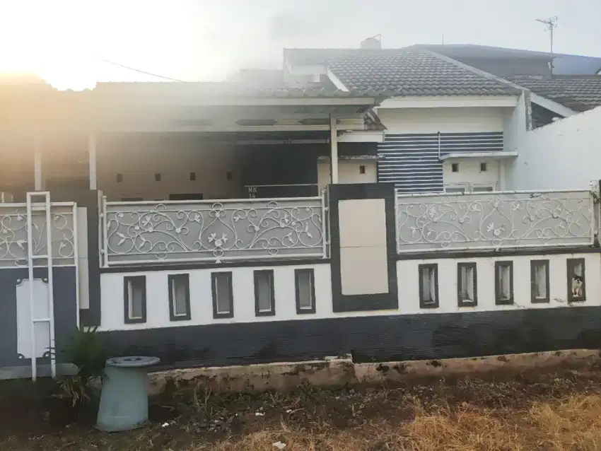 Rumah hook Dijual , siap huni ( harga rumah bisa nego )