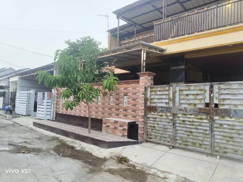 JUAL BUTUH RUMAH DI PINGGIR JALAN KARAWANG
