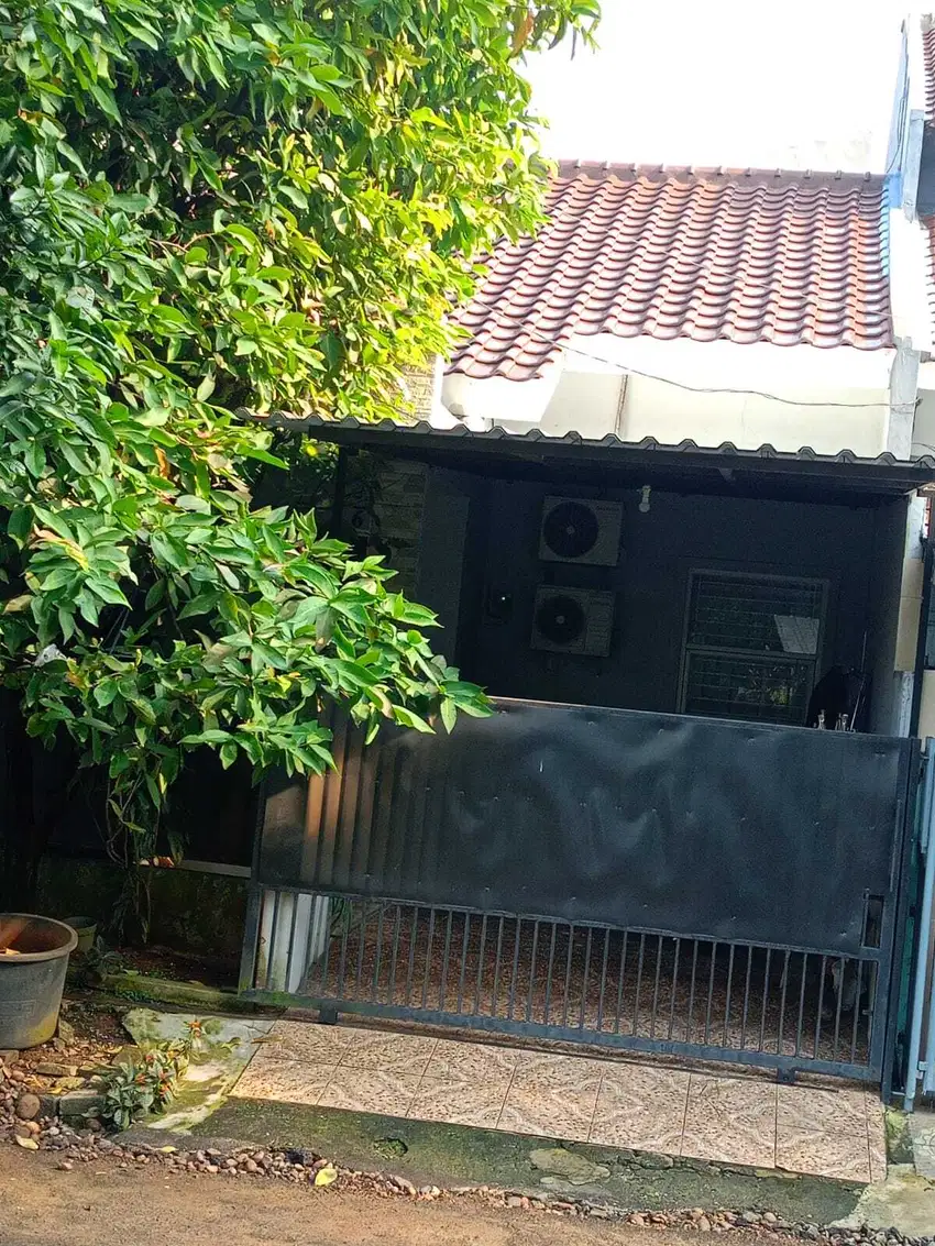 Di jual Rumah di daerah Nusaloka Sektor 14.5