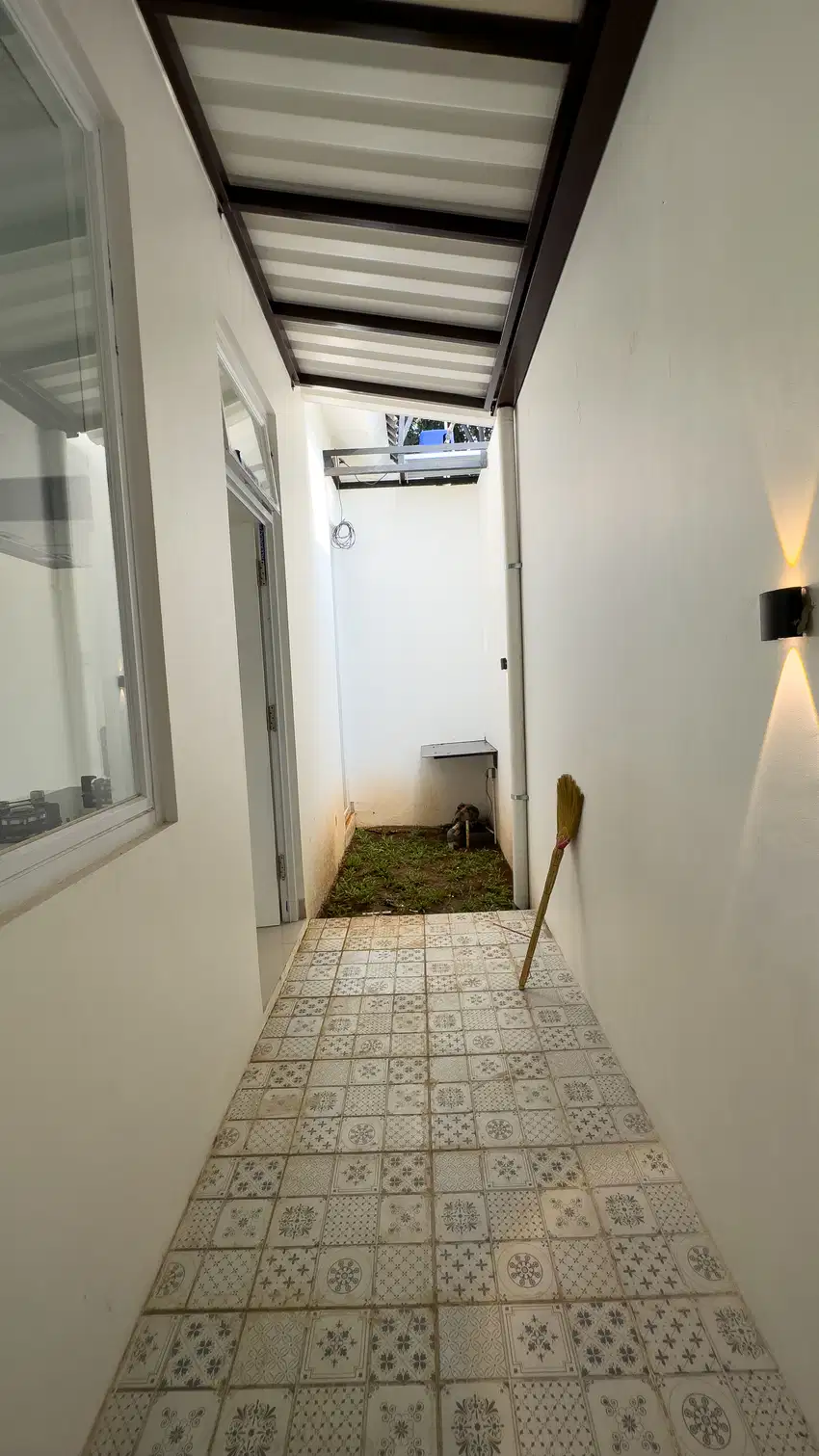 KLASIKA TOWNHOUSE , CUKUP BOOKING 1JUTA AJA , BANYAK FREE NYA!