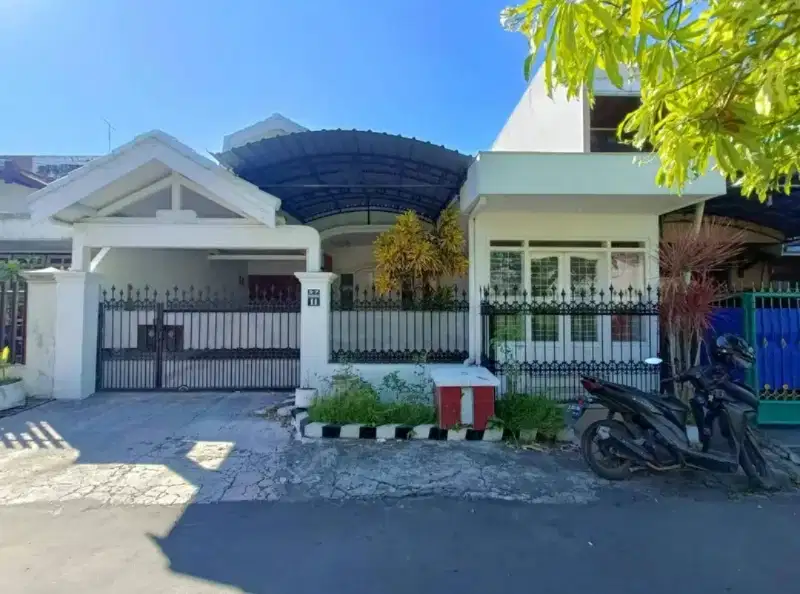 Rumah Lama Terawat di Sulfat Sulat Agung Ciliwung