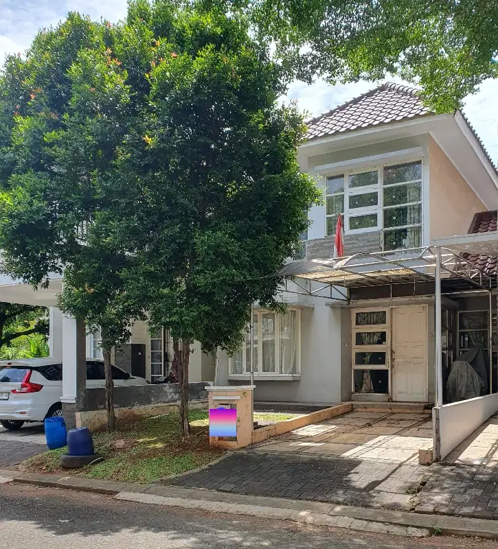 dijual rumah 2lantai di legenda wisata cibubur