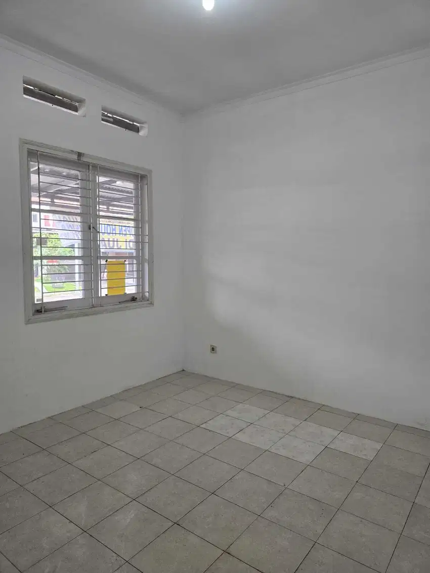 Dijual Rumah Minimalis Modern Di Area Exlusive Kota Baru Parahayangan