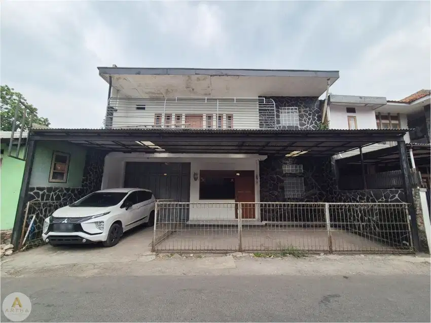Rumah dan Tempat Usaha Strategis di Gumuruh Gatot Subroto Bandung