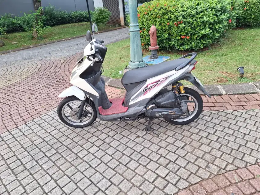 Honda beat tahun 2013 putih pajak panjang
