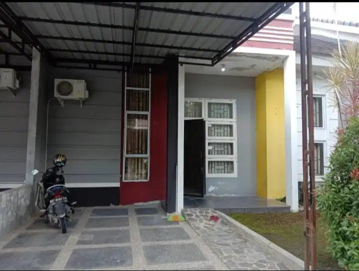 Disewakan rumah cluster modern, minimalis, semi furnish, harga nego