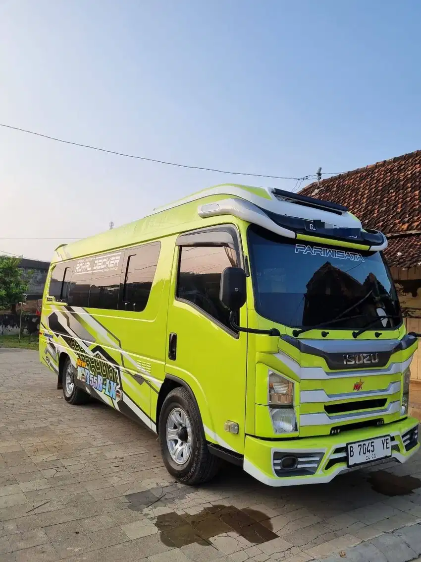 Sewa Mobil ELF Harian & Bulanan – Nyaman, Luas, dan Terjangkau!