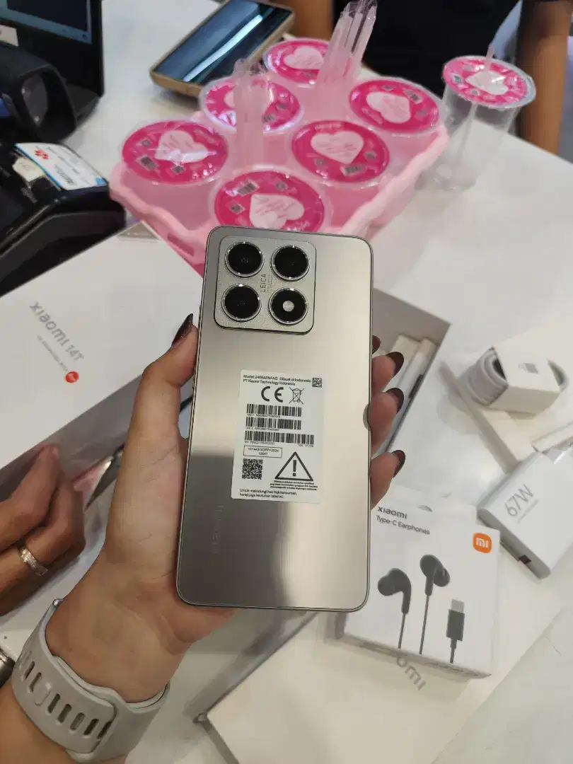 Xiaomi 14T . Ram 12/512. Bisa kredit tanpa dp. Bunga mulai 0%