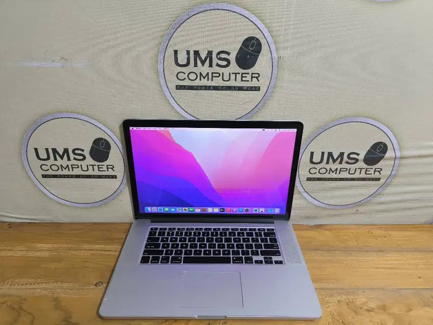 MacBook Pro 2015 INTEL Core i7 RAM 16GB SSD 256GB Intel Iris Pro