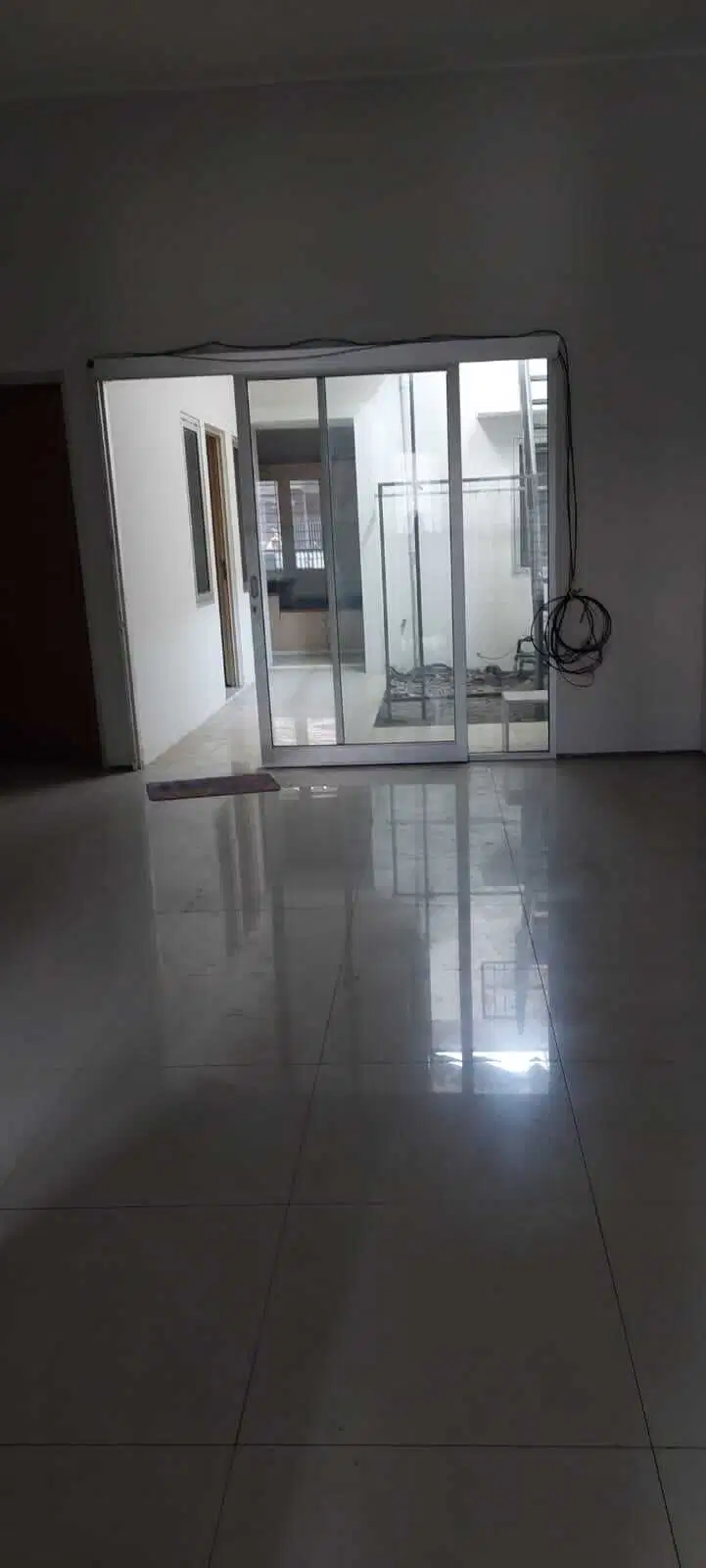 Disewakan Rumah  Taman Kopo Indah 3