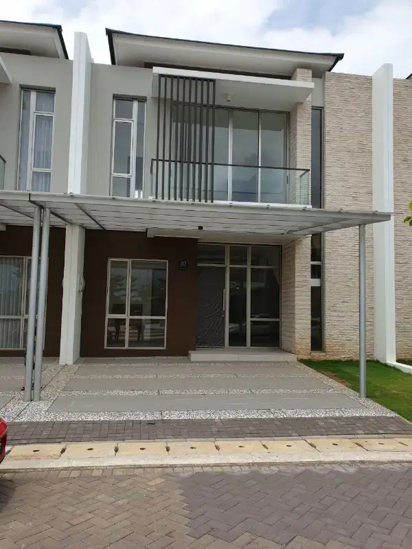 Rumah Bagus Baru di PIK  Disewakan