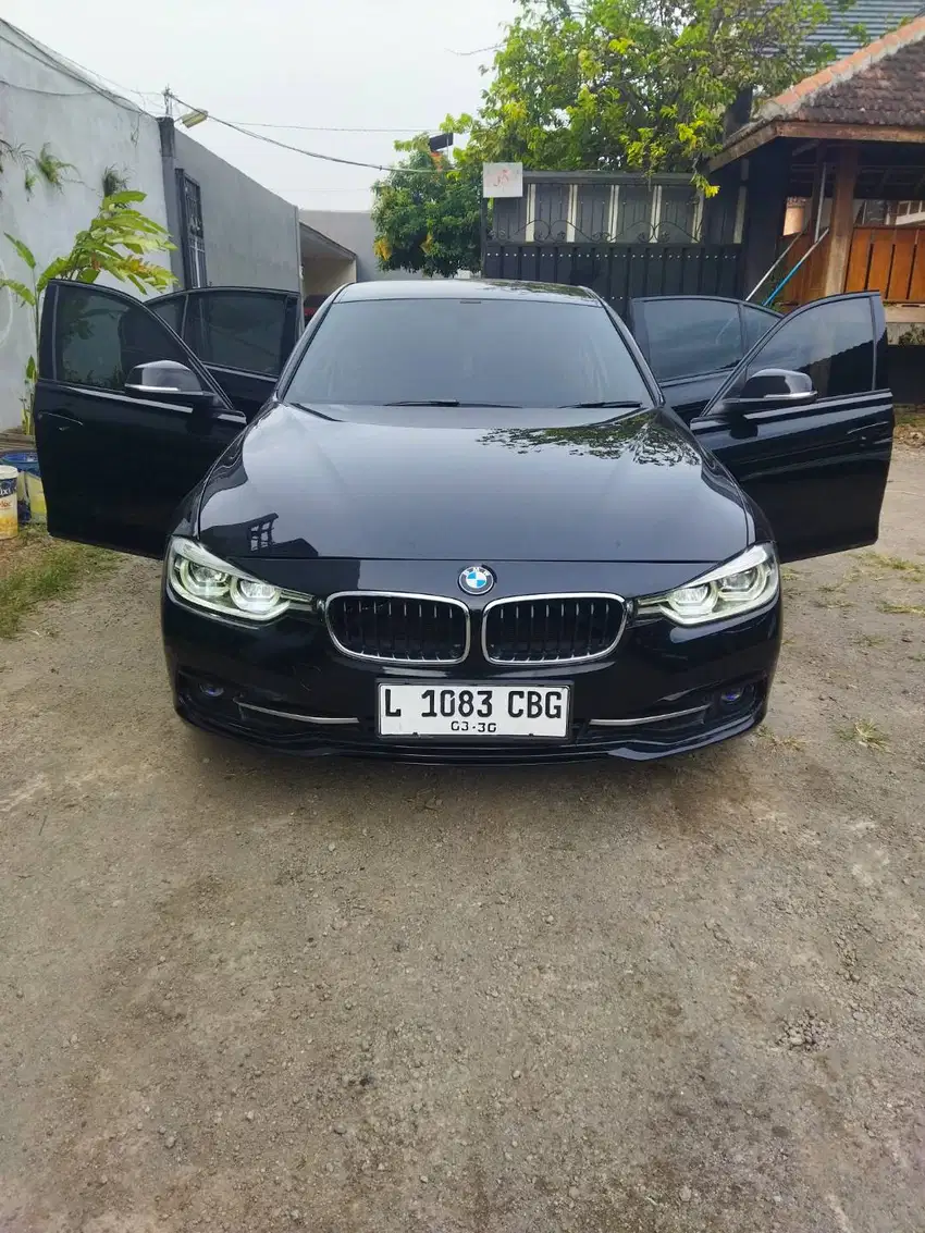 BMW 320i Sport 2.0 AT
