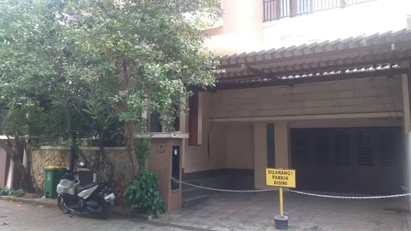 SIAP HUNI - RUMAH MEWAH TOWN HOUSE, PEJATEN TIMUR PASAR MINGGU