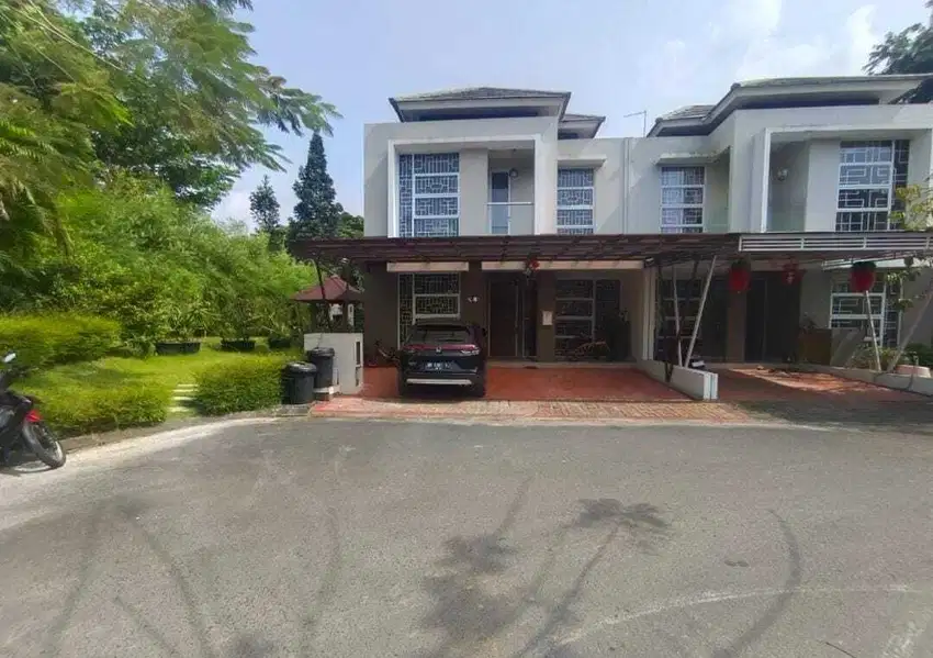 Dijual rumah hook 2 lantai royal grande batam centre