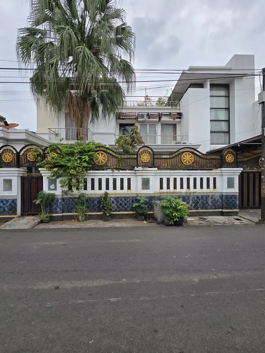 Dijual Rumah Second Terawat Non Komplek Di Tebet Kebon Baru Jakarta