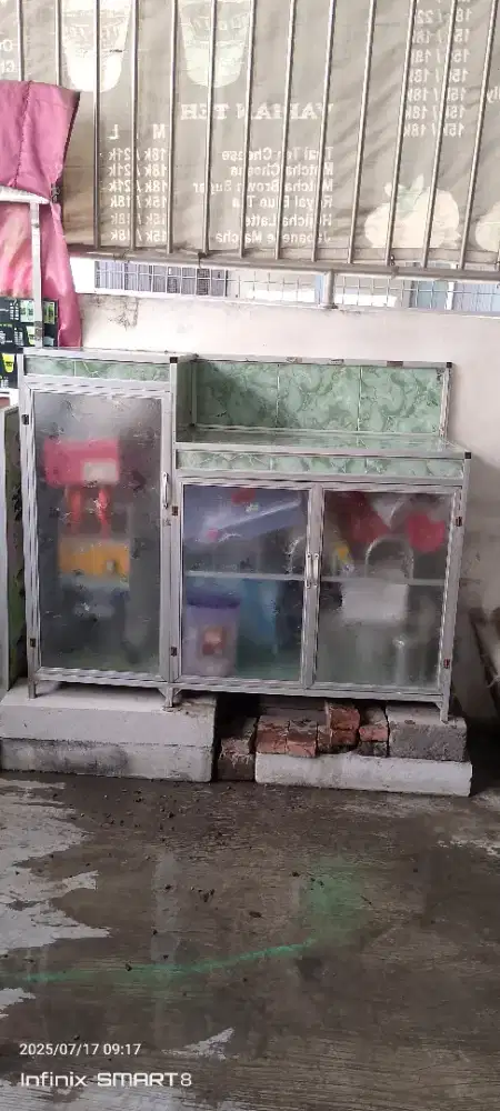 DIJUAL CEPAT Lemari untuk Rak Piring