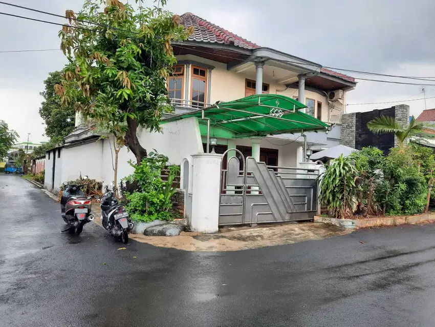 Rumah 3 lantai  PTB duren sawit jakarta timur dkt cipinang klender