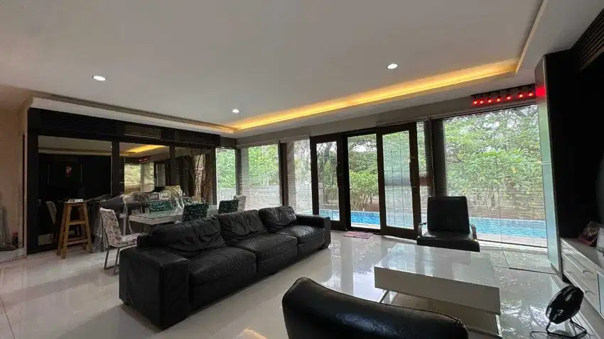 Jual Kaget rumah mewah Grand Canyon The Green BSD Pool Pribadi