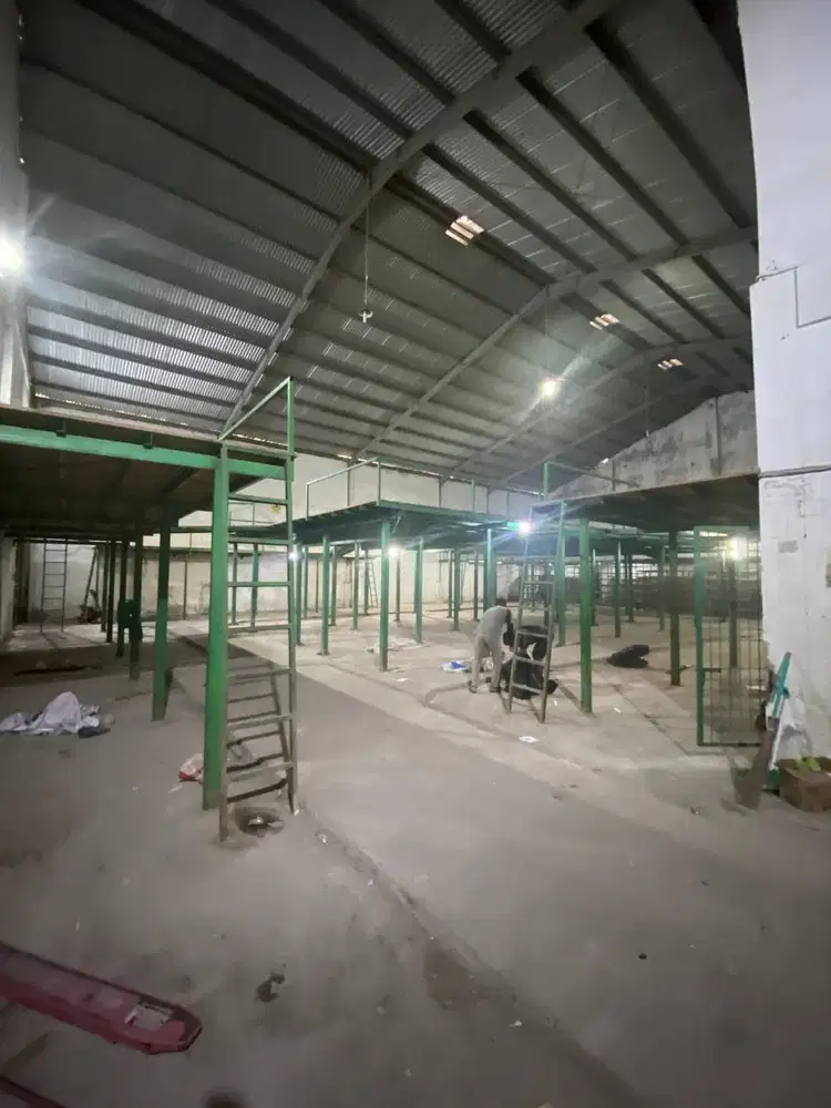 Disewakan Gudang Strategis + Kantor – Dekat Jalan Utama & Akses Tol