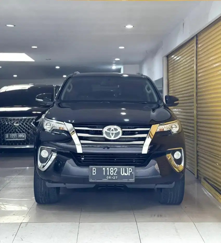 Toyota Fortuner 2.4 VRZ AT
