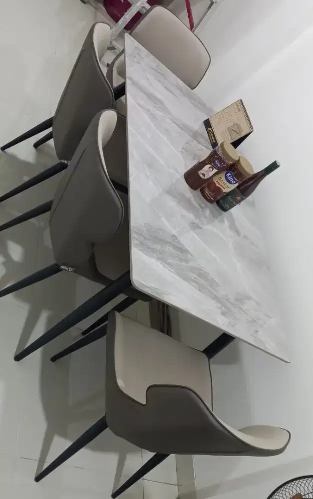 DINING TABLE SINTERED STONE METAL GREY + 4 DINING CHAIR GREY BEIGE