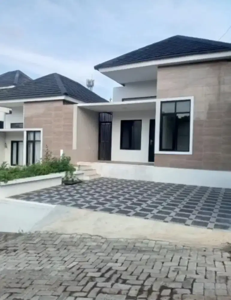 RUMAH NYAMAN BERUDARA SEJUK TENANG DI TEMBALANG