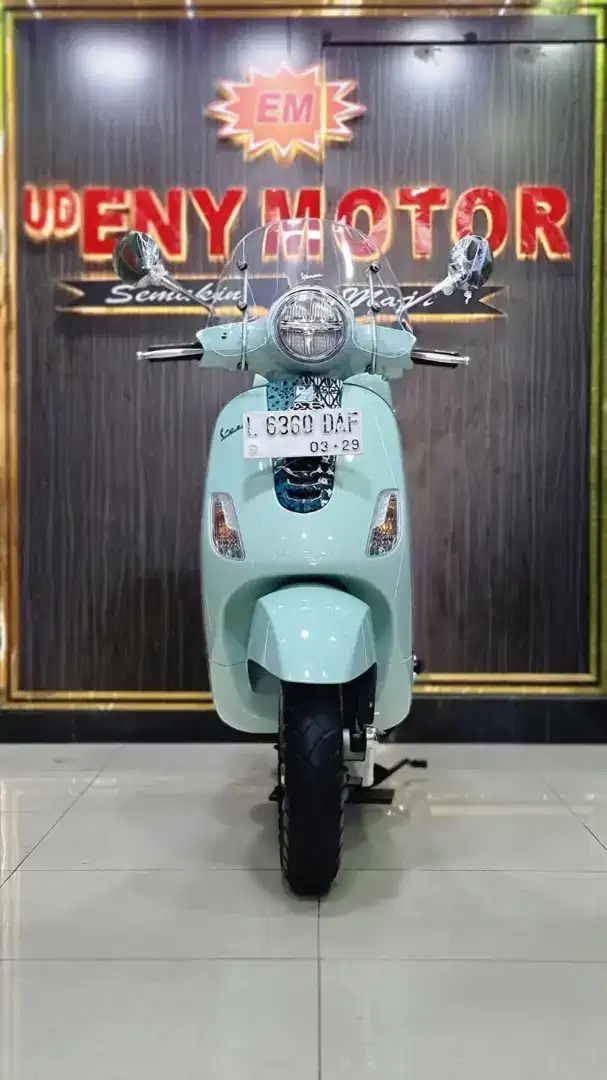 UD ENY MOTOR - Piaggio Vespa LX batik thn 2023