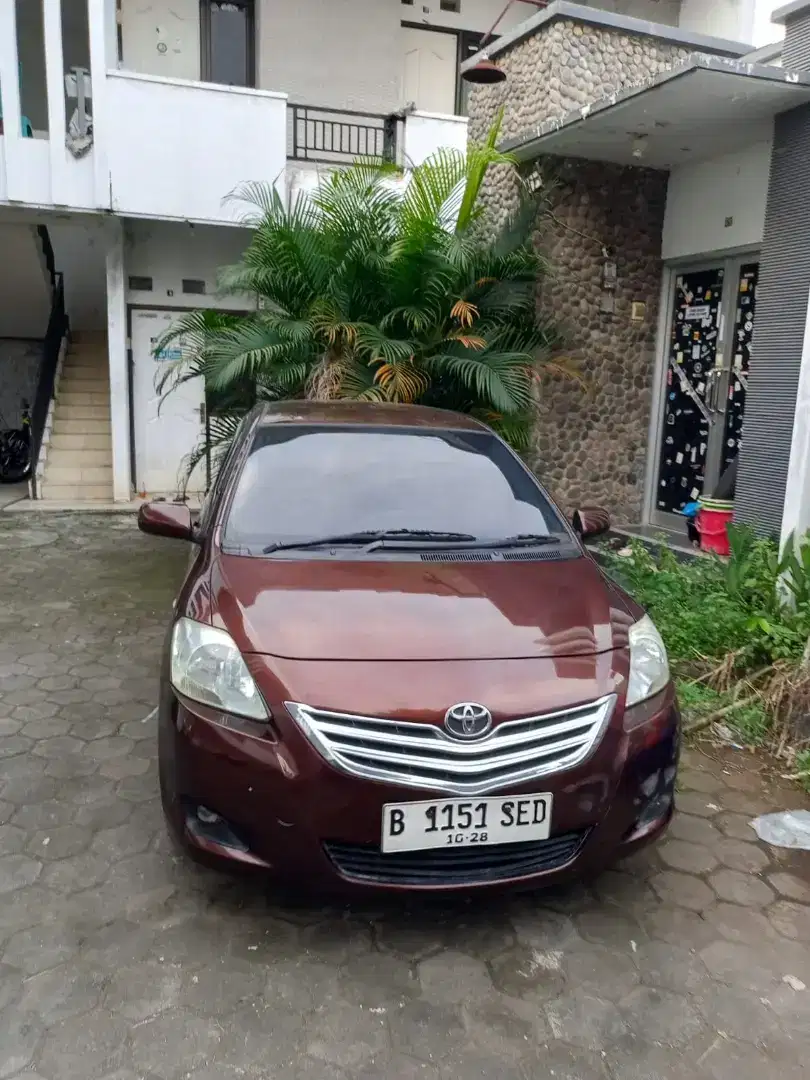 Dijual vios limo 2012