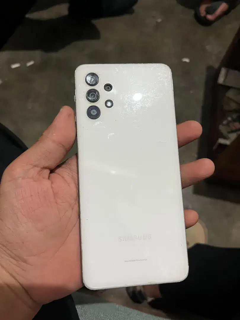 Samsung A32 5G putih