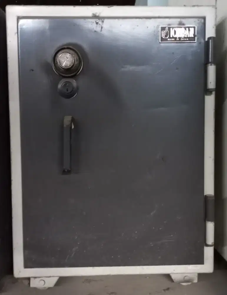 Brankas ICHIBAN tinggi 80cm made in Japan.