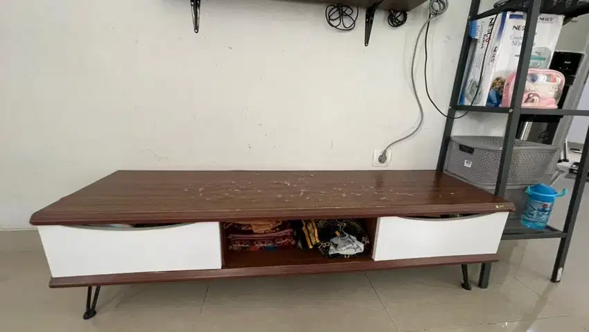 meja tv merk dachii
