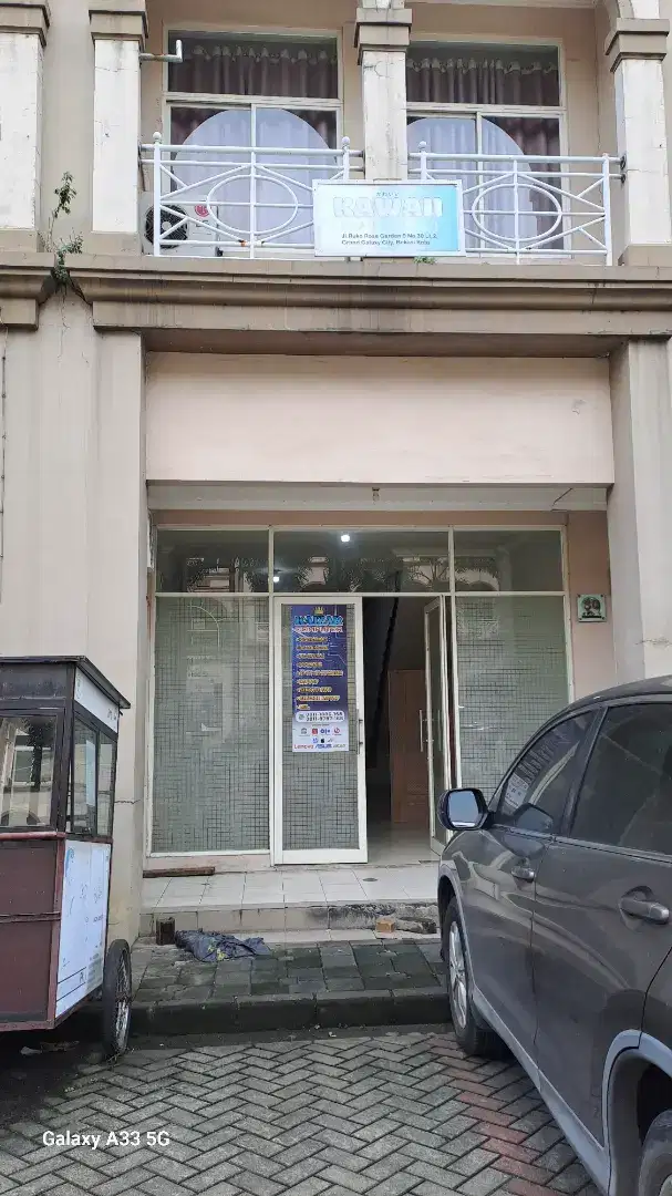 Disewakan ruko grand galaxy city satu lantai