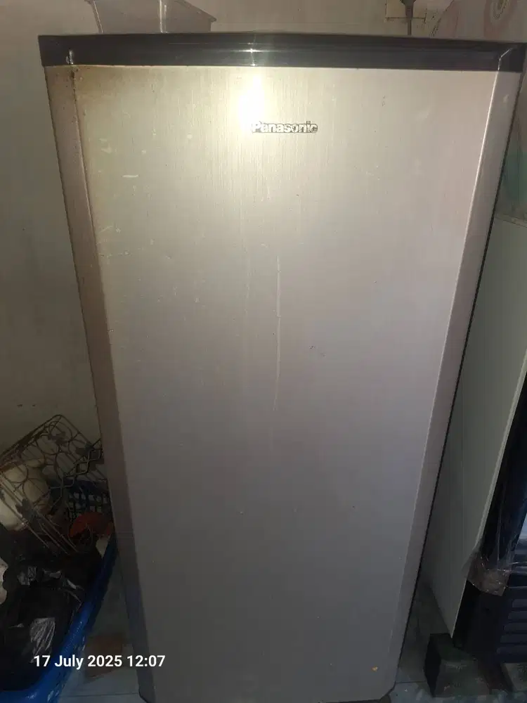 Kulkas Panasonic 1 pintu keluaran tahun 2011