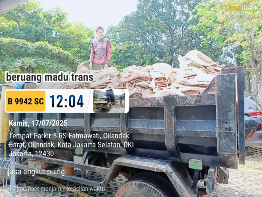 Jasa buang puing dan angkut sampah