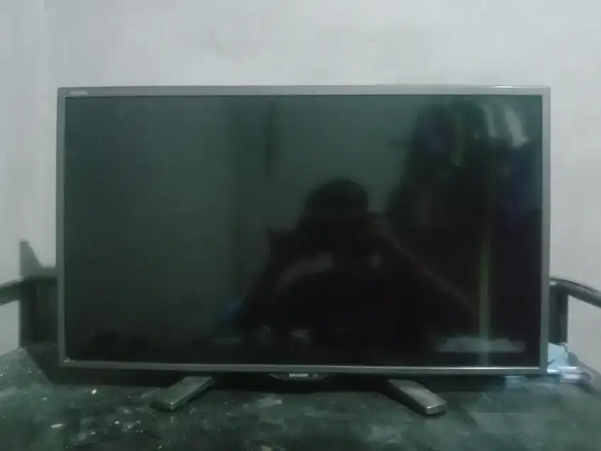 Tv sharp aquos 24 inc
