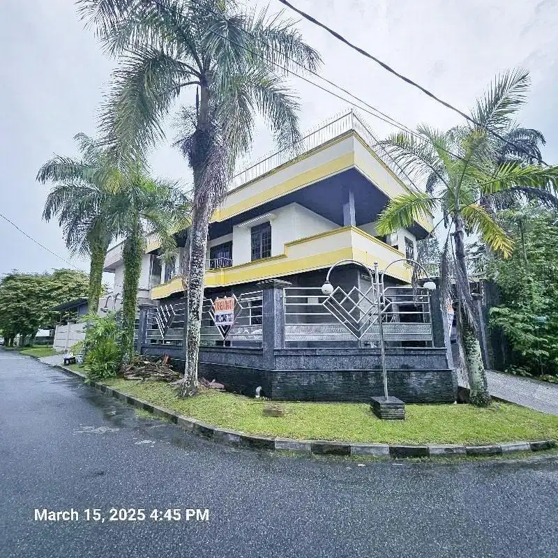 Disewakan Rumah Besar Balikpapan Baru