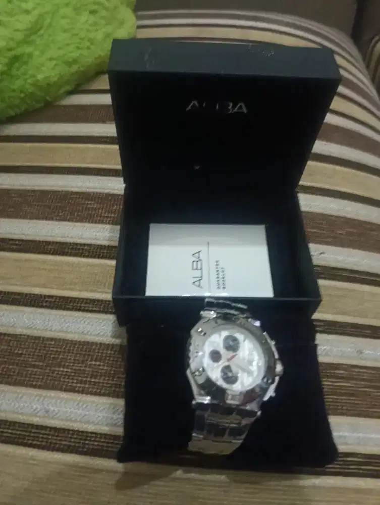 Jam tangan Alba chronograph