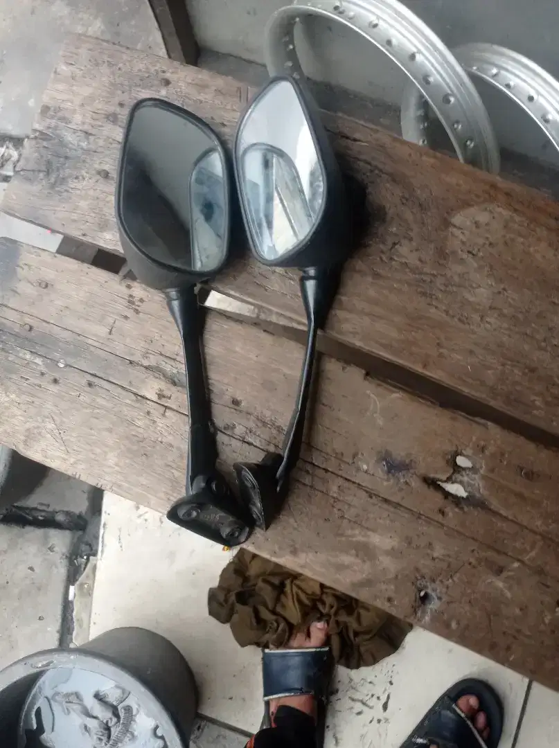Asal jadi duit minat cat aja