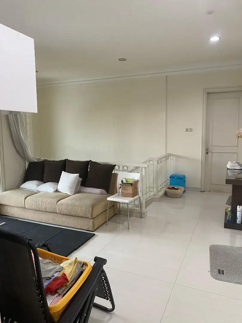 Puri Galaxy Acacia Garden Semi Furnish Siap Huni Merr Araya Surabaya